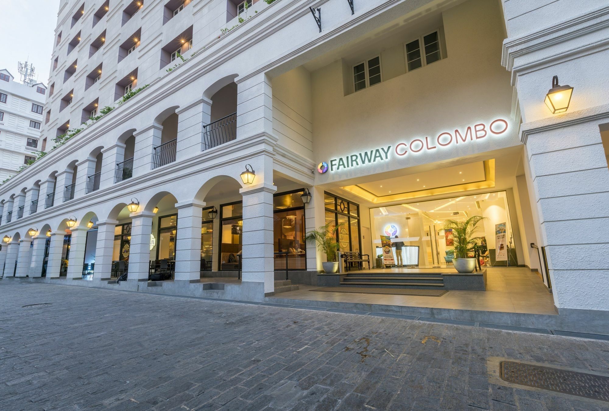 Fairway Colombo Hotel Exterior foto
